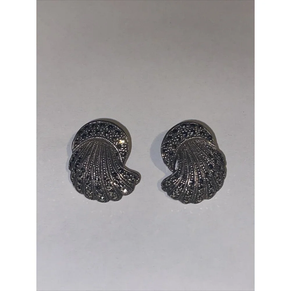 Vintage Signed MD 925 Sterling Silver Marcasite Post Earrings Shell Style